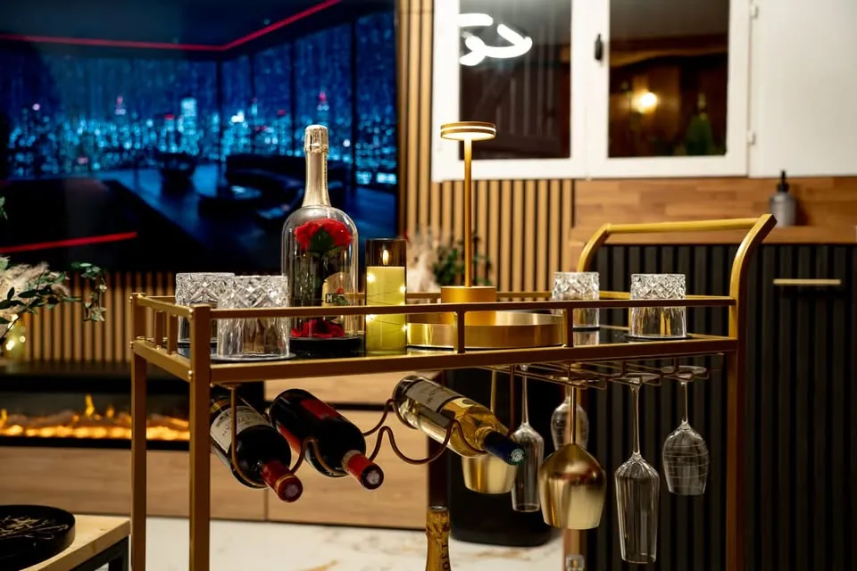 Étagère à bouteilles du bar